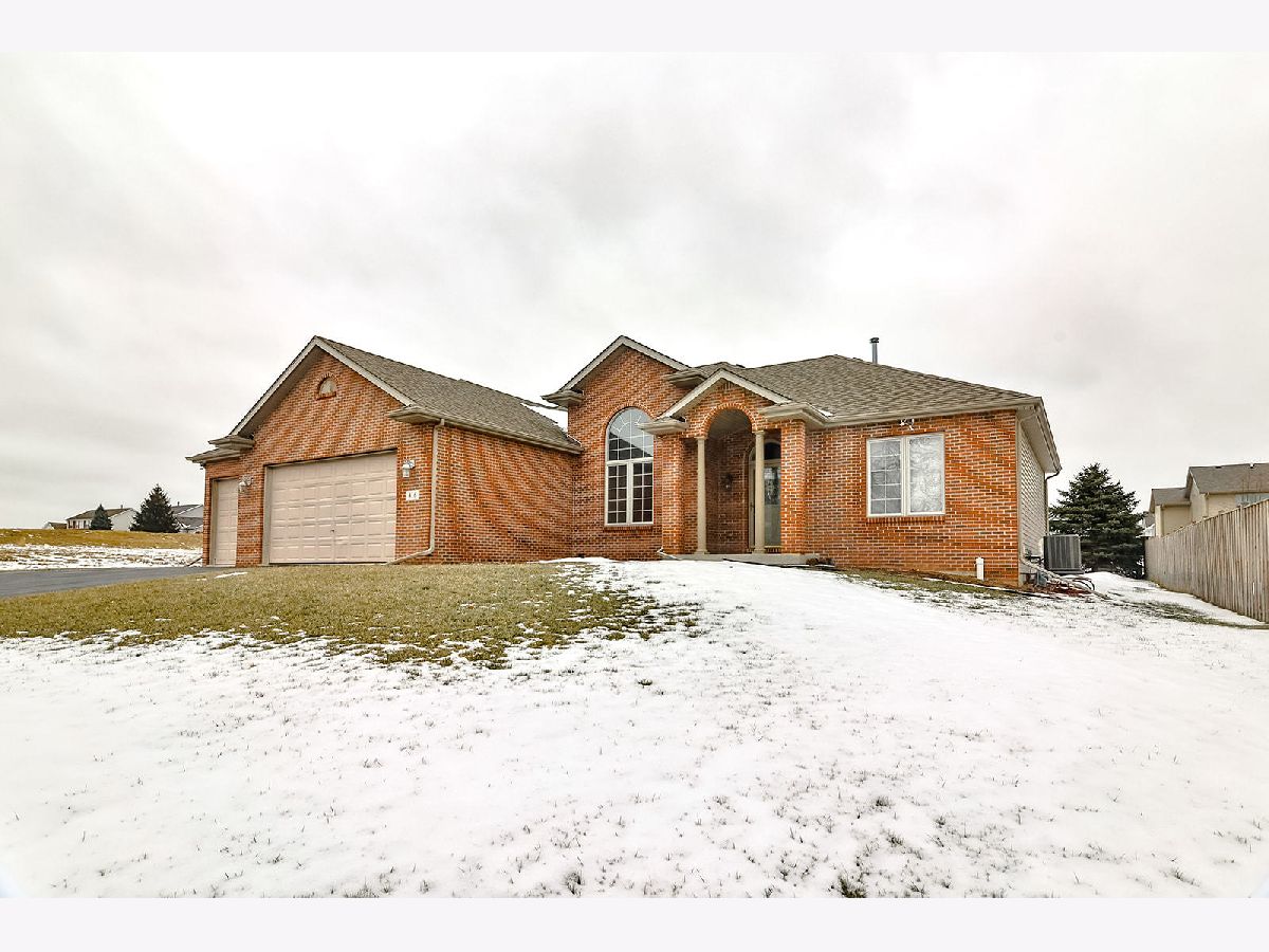 Homes Sold Olson Woods Poplar Grove Illinois, 416 Ironwood