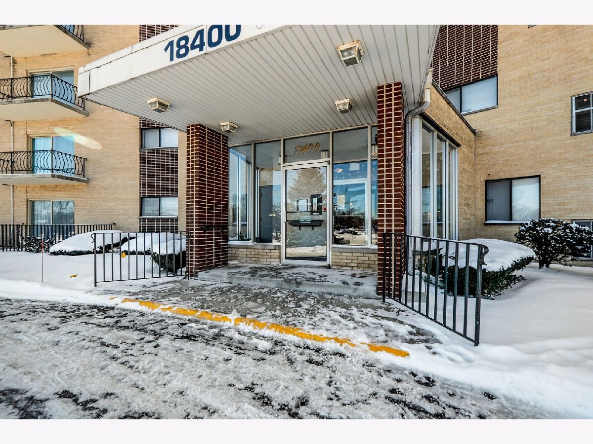 Condominiums Sold Cherry Creek Towers Homewood Illinois, 18400 Cherry Creek