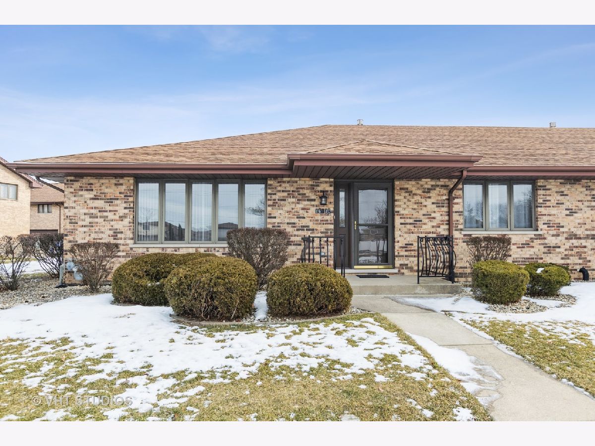 Townhomes & Condos & Homes Sold Eagle Ridge Tinley Park Illinois, 16130 Pine