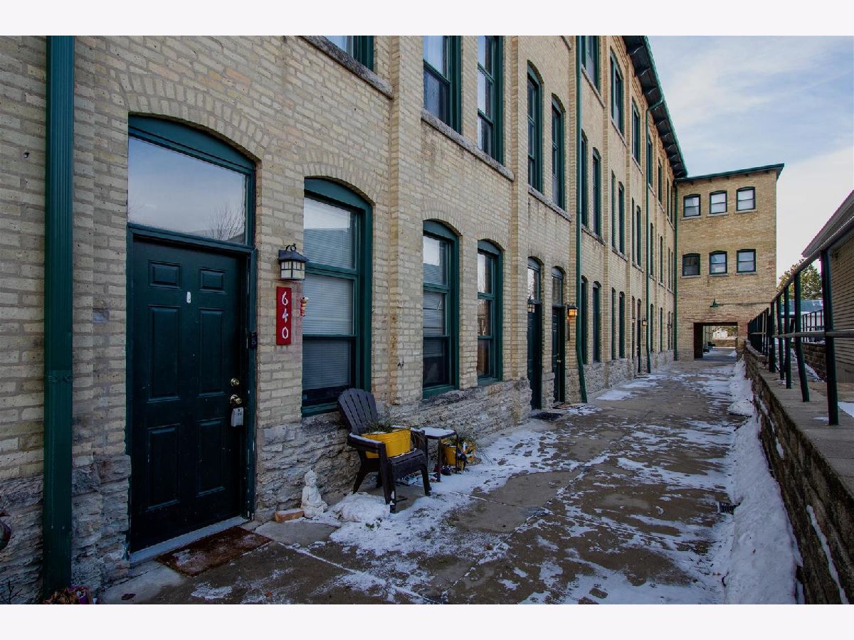 Townhomes Sold Shoe Factory Lofts Elgin Illinois, 640 Congdon