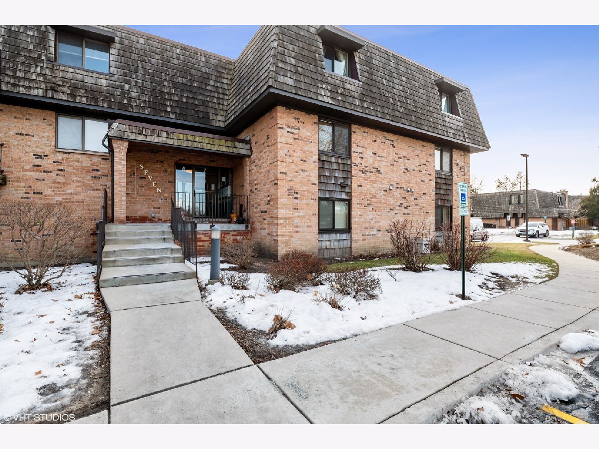 Condominiums Sold Arbors Of Buffalo Grove Buffalo Grove Illinois, 7 Oak Creek