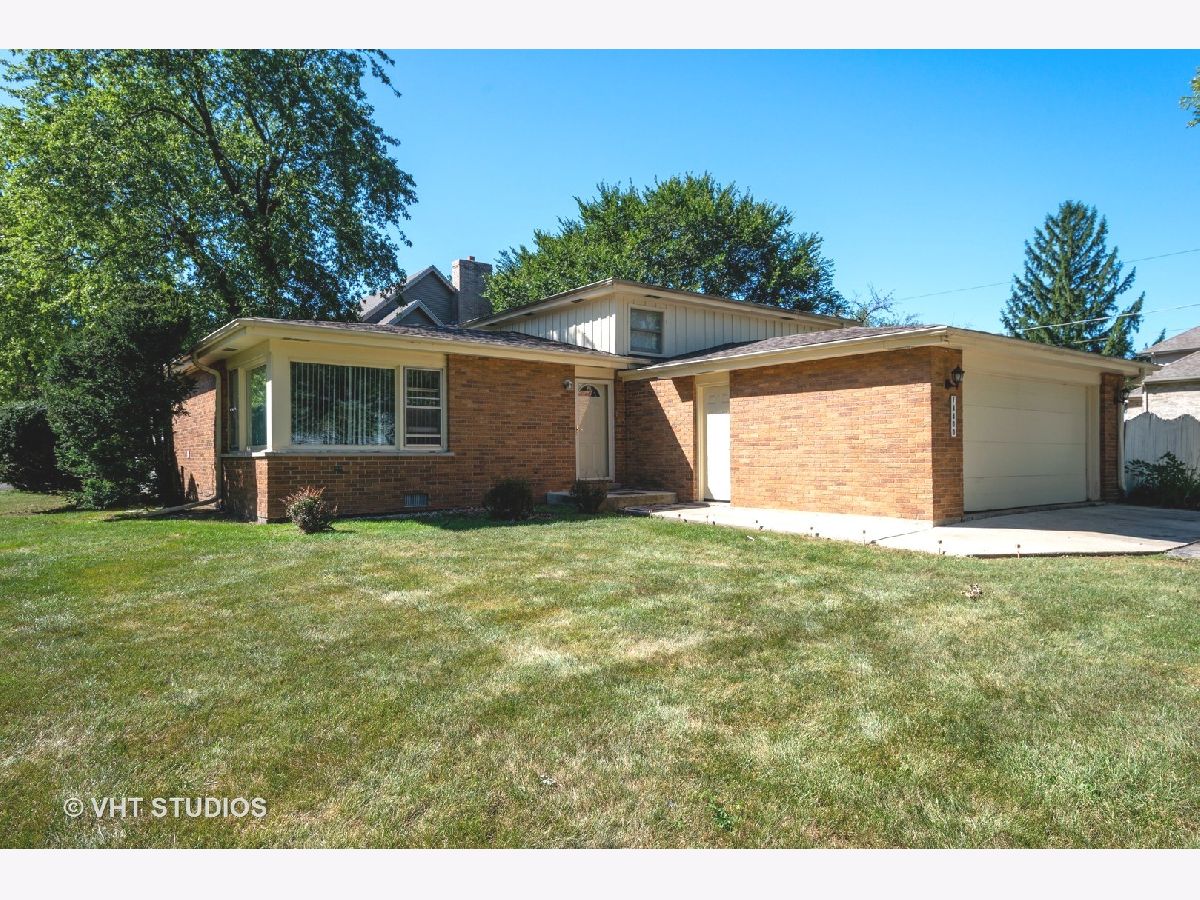 Homes & Condominiums Sold Flossmoor Hills Flossmoor Illinois, 18800 Harding