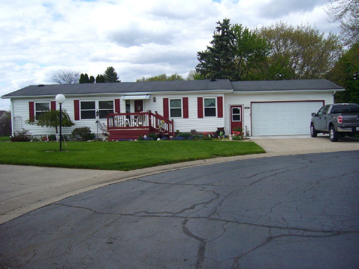 Subdivision Sold Greenview Estates Belvidere Illinois, 4003 Wood