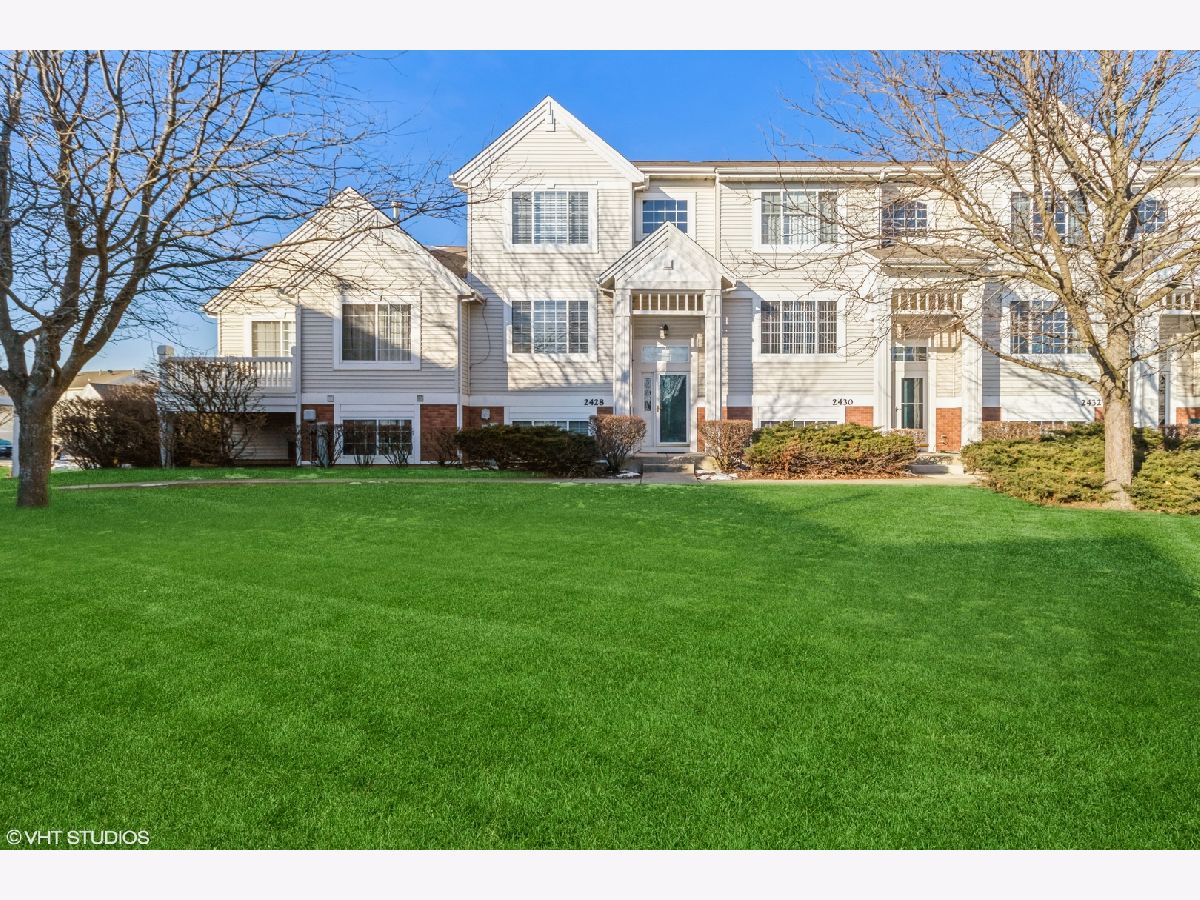Townhomes & Condos Rented Ogden Pointe At The Wheatlands Aurora Illinois, 2428 Oakfield
