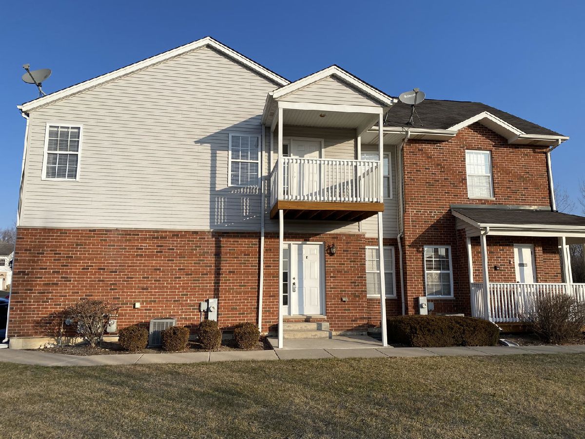Condominiums Rented Stoneshire Condominiums Hampshire Illinois, 101 Stoneshire