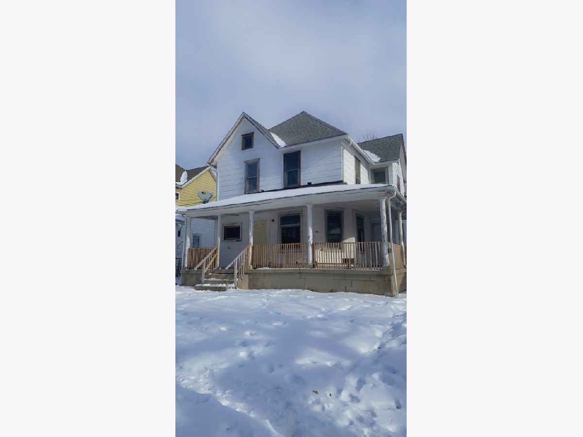 Rented Rockford Illinois, 517 Avon