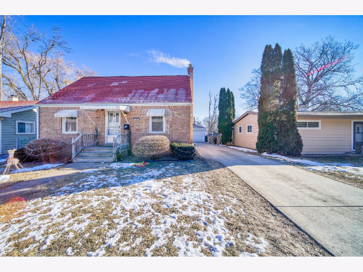 Homes Sold Western Slope Mundelein Illinois, 209 Prairie