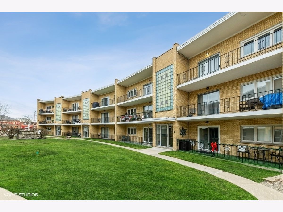 Condominiums Sold Longwood Place Oak Lawn Illinois, 10320 Pulaski