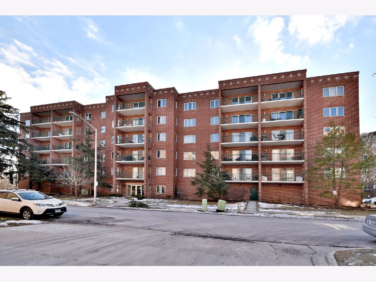 Condominiums Sold Mill Run Of Des Plaines Des Plaines Illinois, 1685 Mill