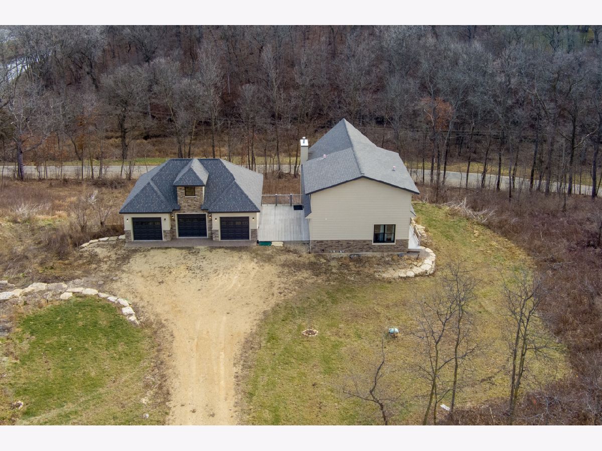  Sold Apple River Illinois, 5A141 Fair Oaks