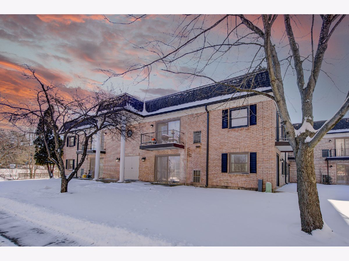 Condominiums Sold Park Meadows Rolling Meadows Illinois, 3305 Kirchoff