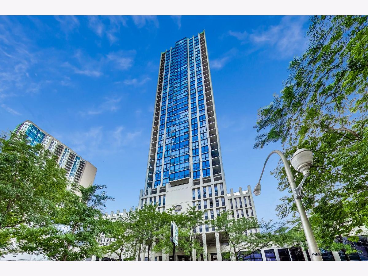 Condominiums Sold Elm At Clark Condos Chicago Illinois, 1122 Clark