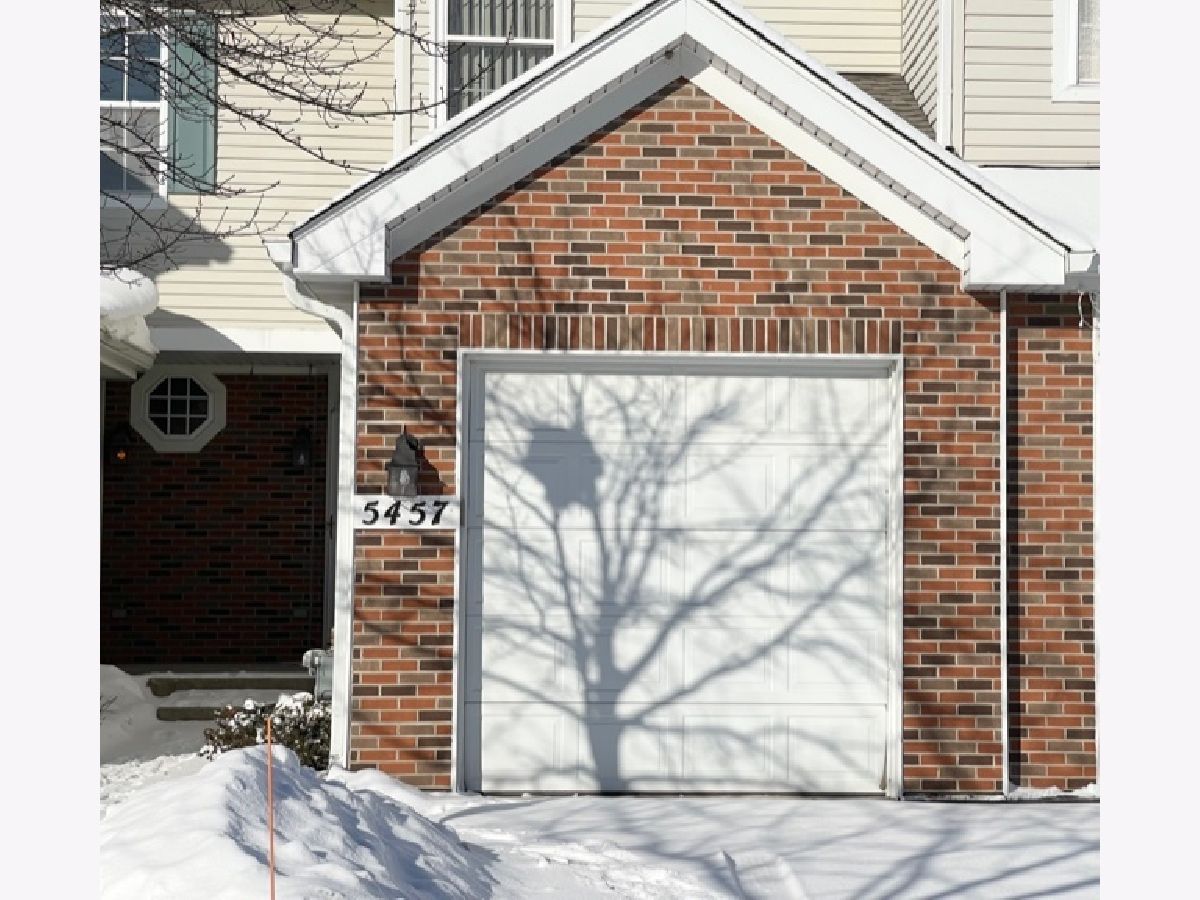 Townhomes Rented Elizabeth Place Rolling Meadows Illinois, 5457 Mayflower