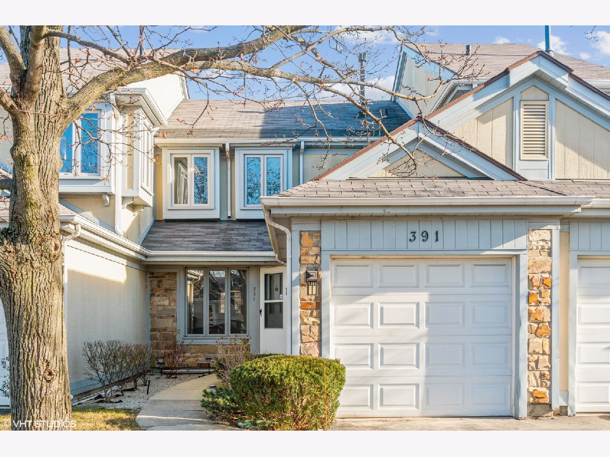 Townhomes Sold Park East Deerfield Illinois, 391 Catbird