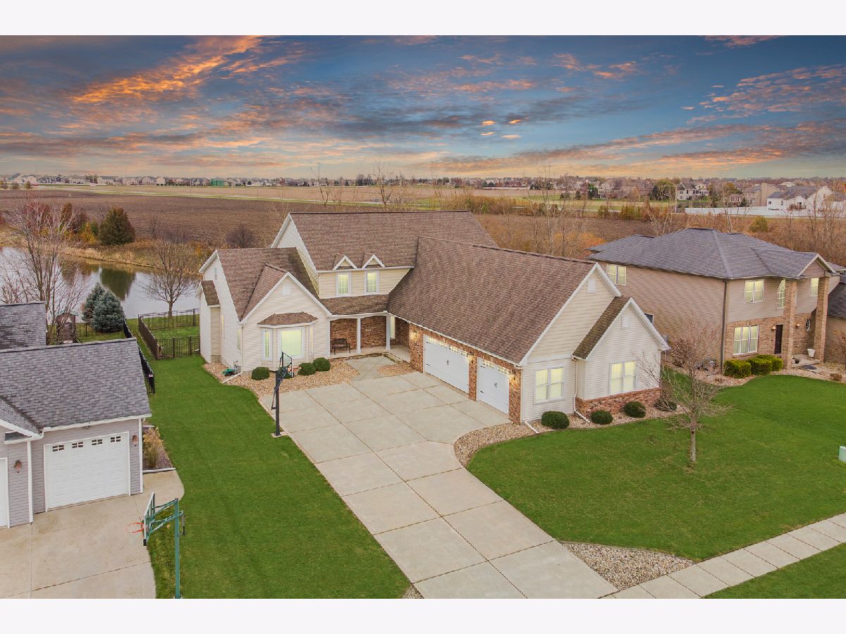 Homes & Condos & Townhomes Sold Franklin Heights Normal Illinois, 3908 Renaissance