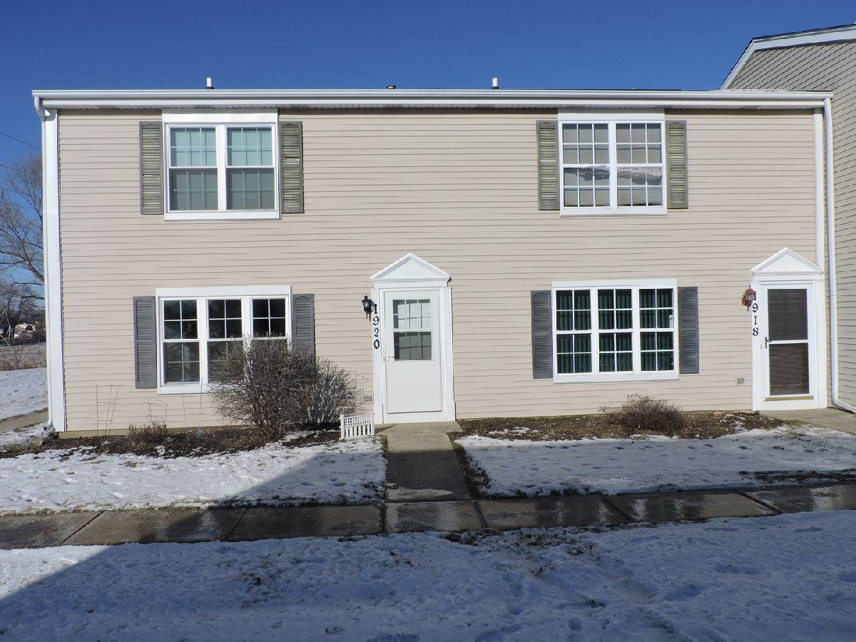 Townhomes & Condos Sold Larkins Pointe Joliet Illinois, 1920 Cherrywood