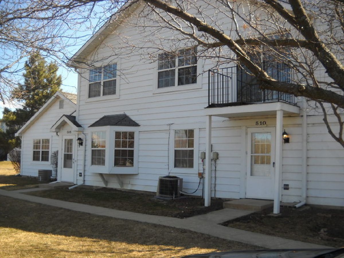 Townhomes & Condos Sold Cornell Lakes Palatine Illinois, 504 Lake Shore
