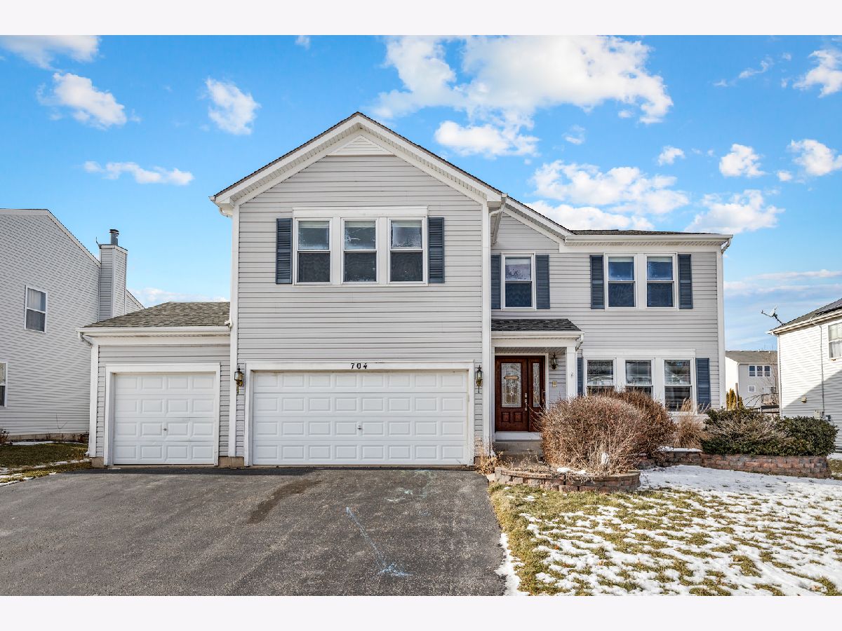 Homes Sold Doral Ridge Estates Marengo Illinois, 704 Spring