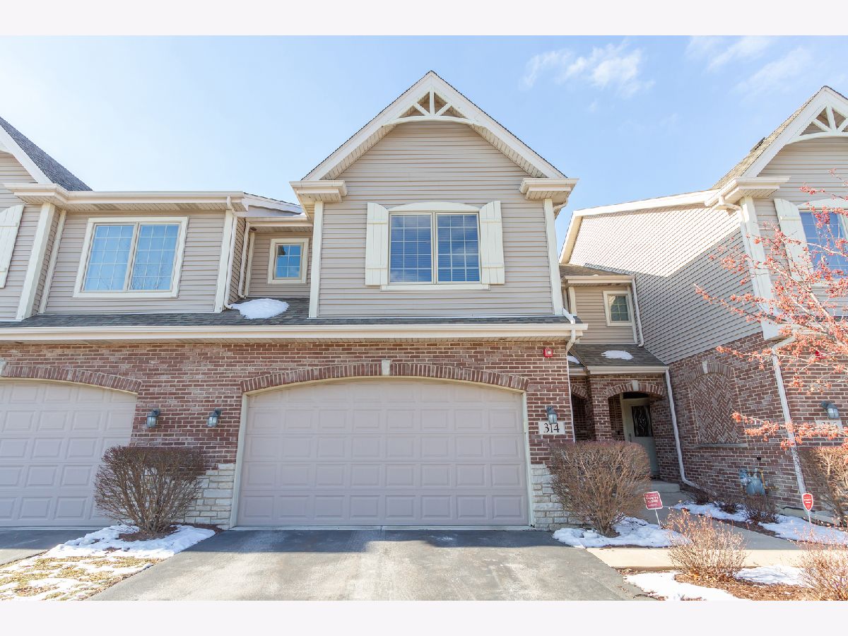 Townhomes Sold Hidden Oaks Itasca Illinois, 314 Nicole