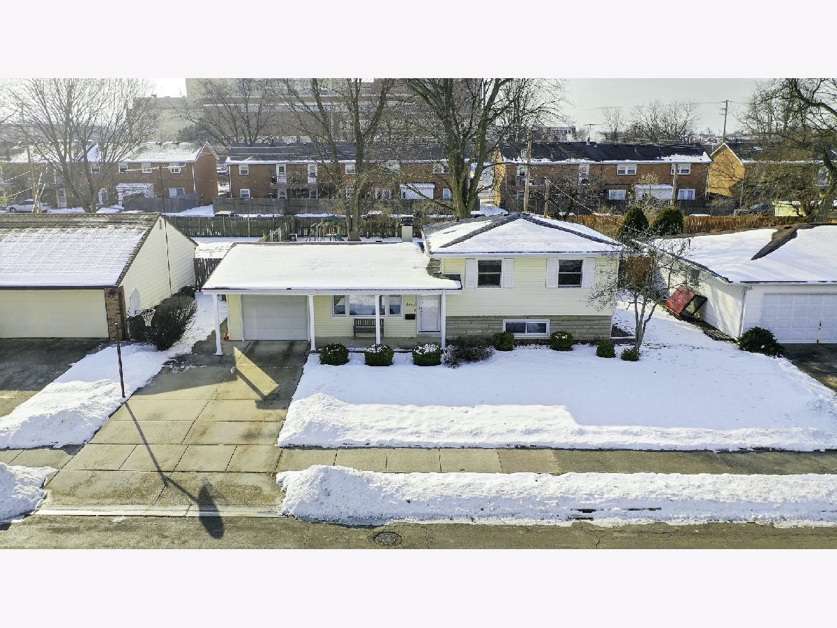 Homes Sold Black Road Acres Joliet Illinois, 2220 West Acres