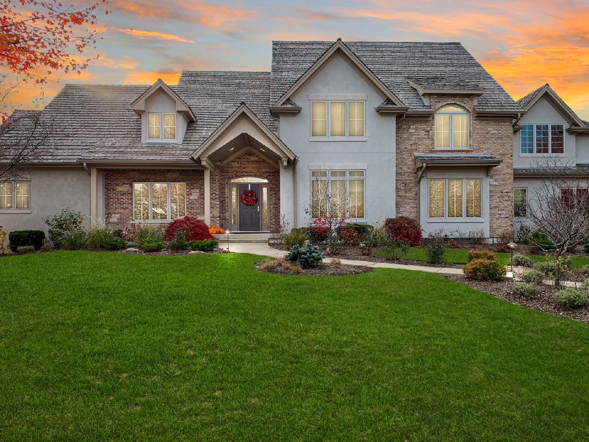 Homes Sold River Bend Libertyville Illinois, 1834 Matthew