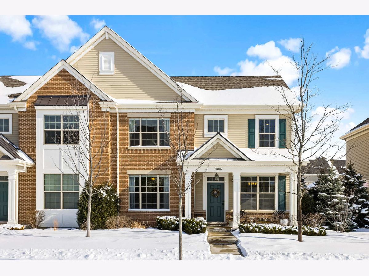 Townhomes & Homes Sold Westgate At The Glen Glenview Illinois, 2005 Dauntless