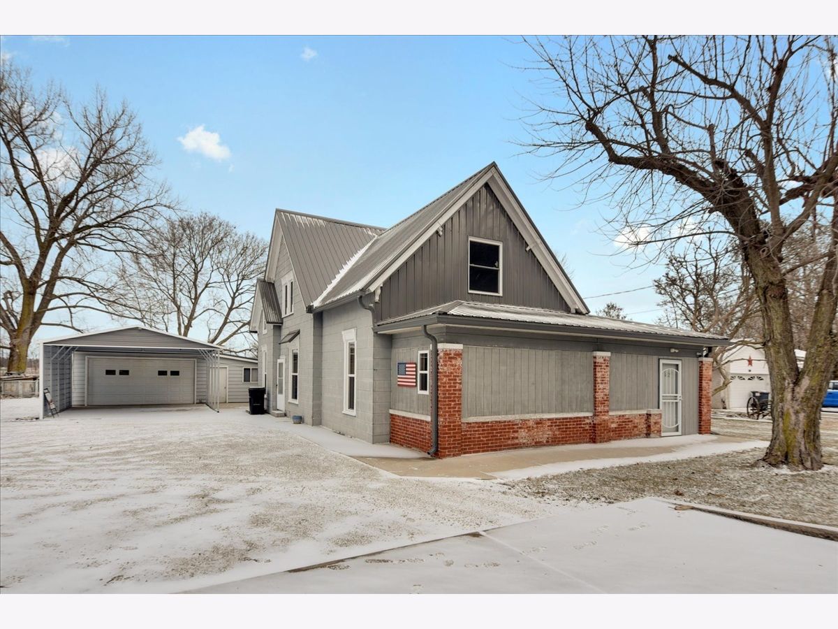 Homes Sold Mcelwee Sidney Illinois, 412 Main