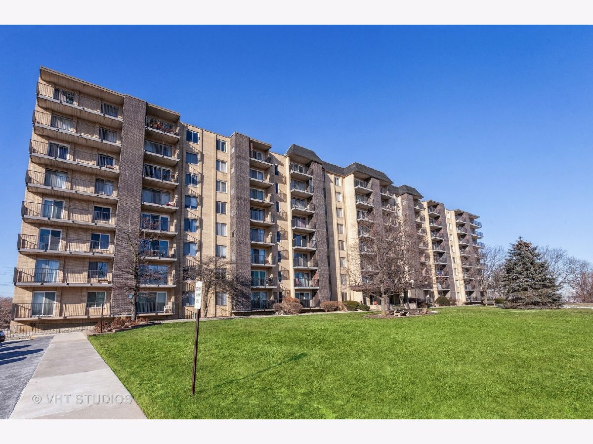 Condominiums Sold Terraces Downers Grove Illinois, 5400 Walnut