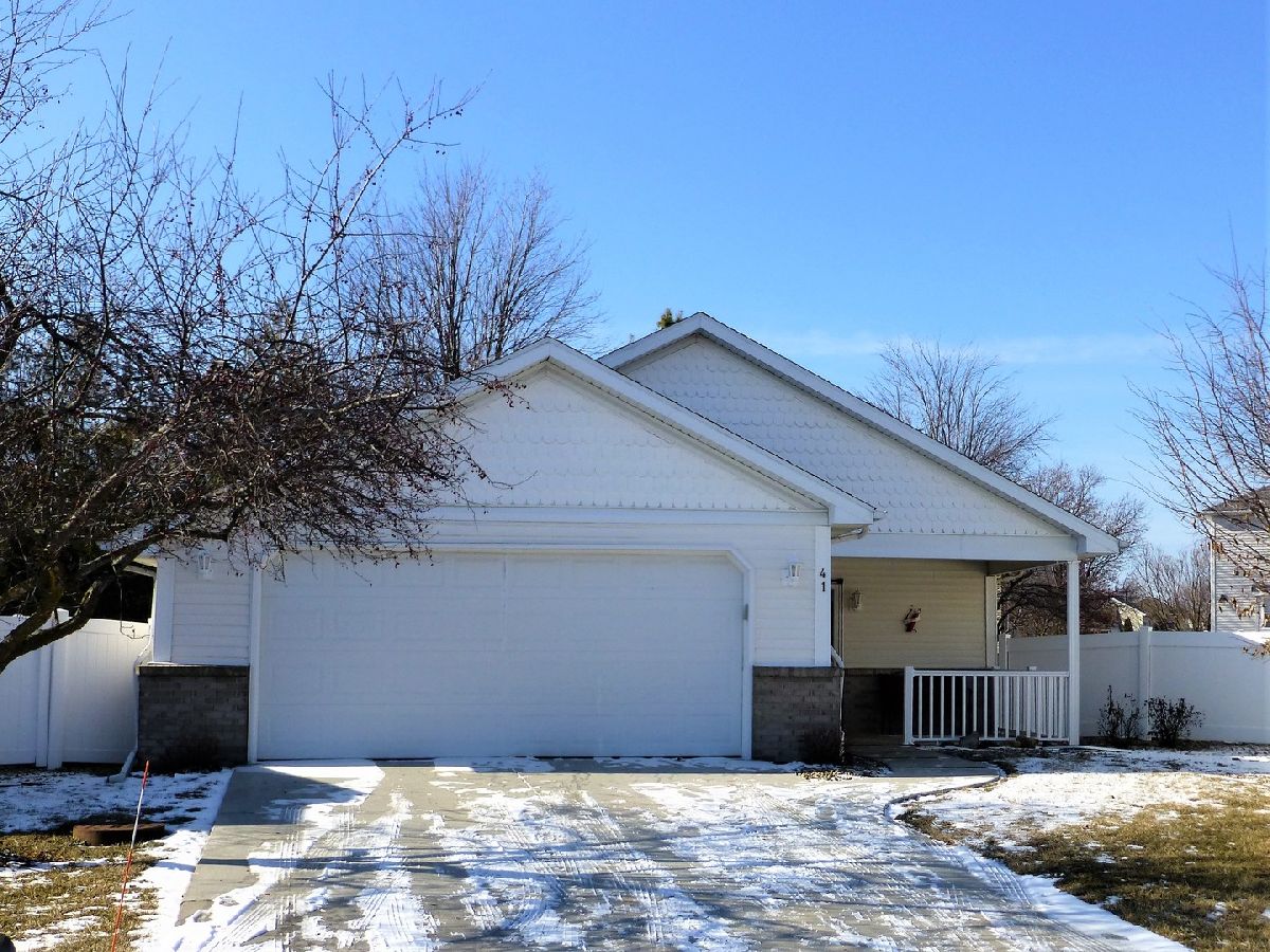 Homes & Condos & Townhomes Sold Breckenridge Bloomington Illinois, 41 Astoria