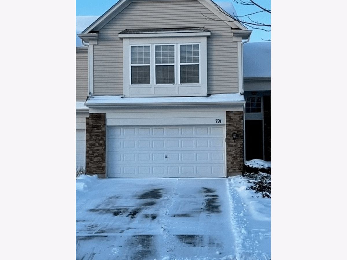 Homes & Townhomes Rented Ashton Pointe Crystal Lake Illinois, 791 Pointe