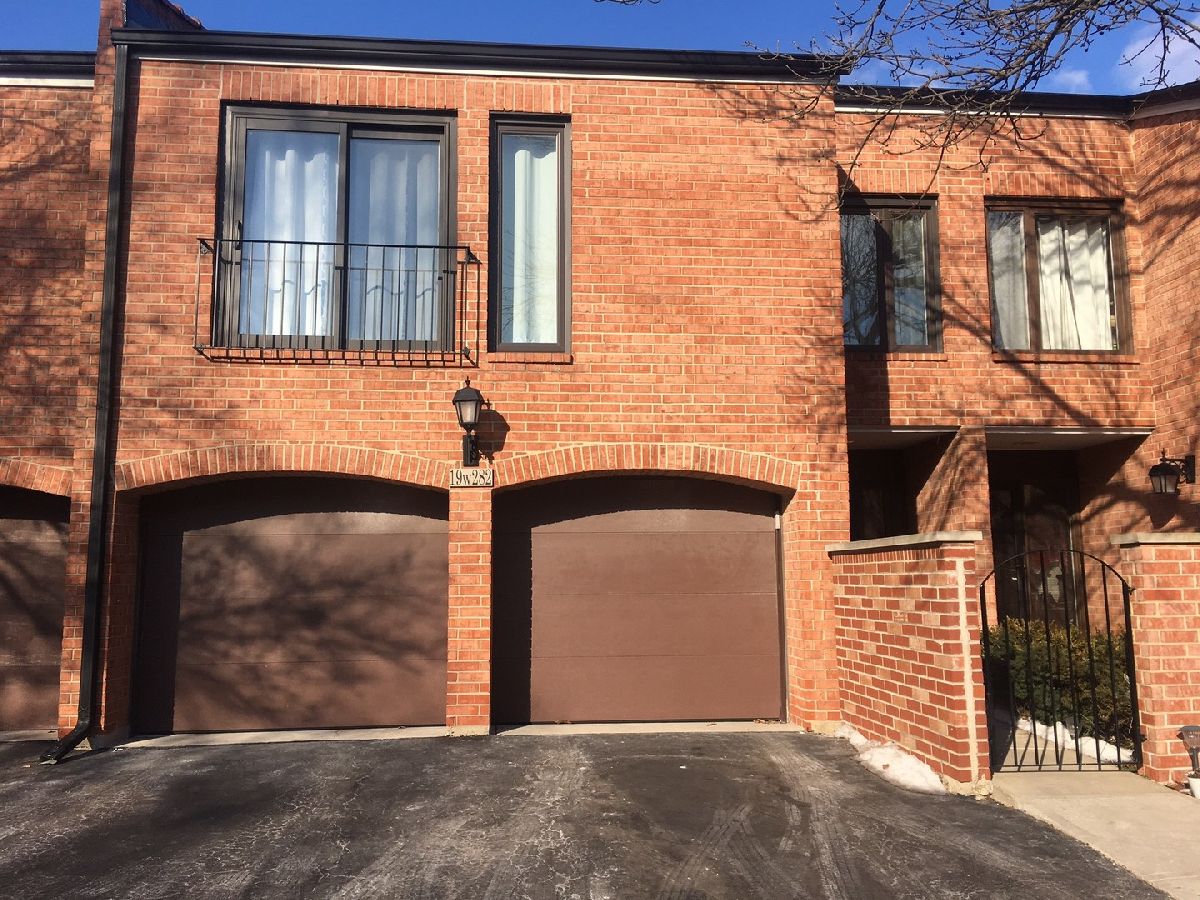 Oak Brook Colony Oak Brook IL, Townhomes For Sale & For Rent Sadie