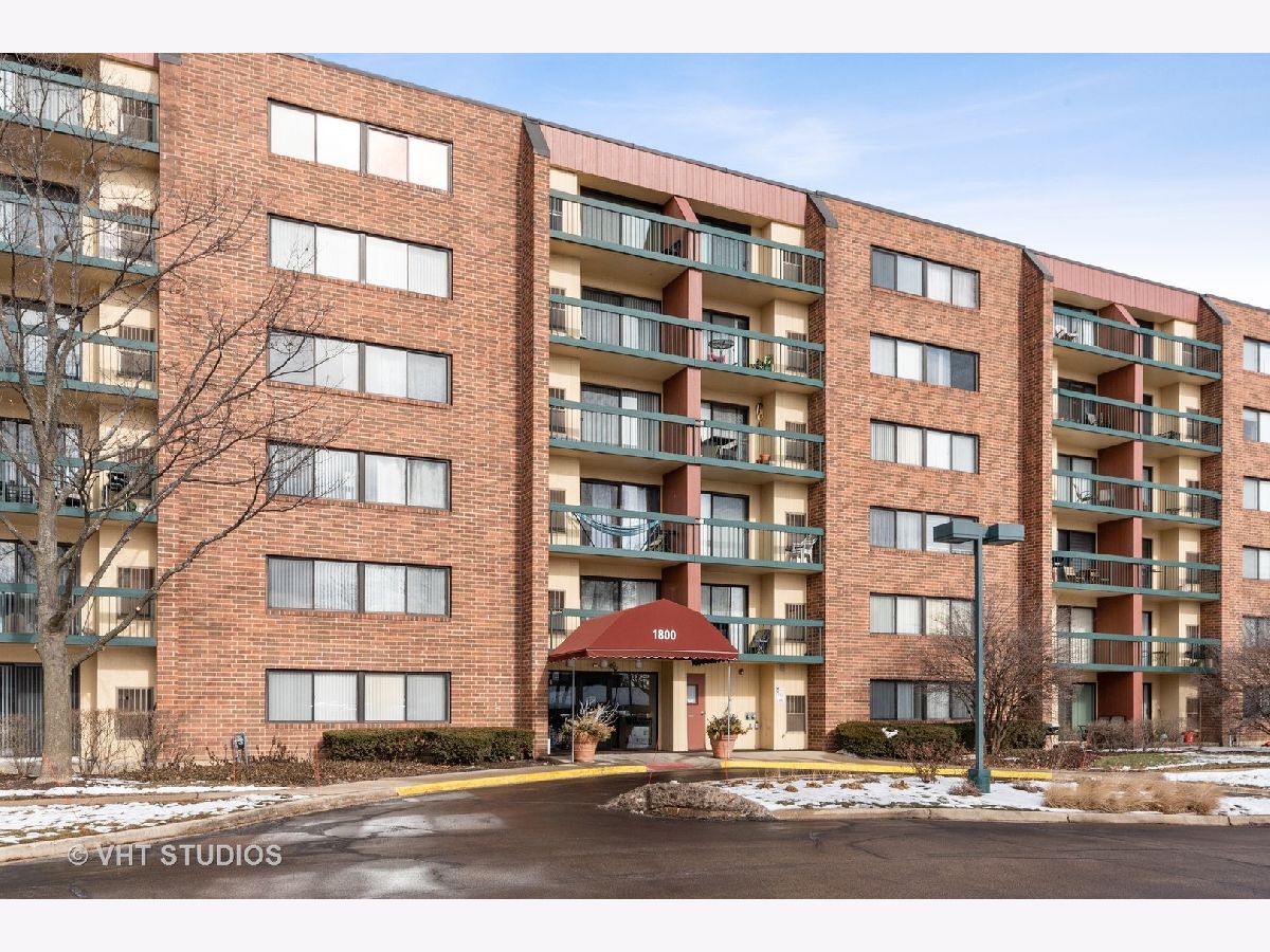 Condominiums Sold Huntington Grove Hoffman Estates Illinois, 1800 Huntington