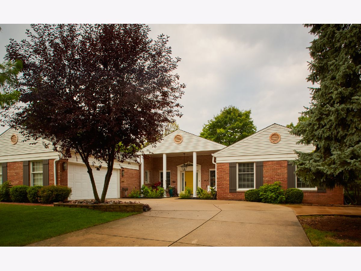 Homes & Condos & Townhomes Sold Fleetwood Bloomington Illinois, 219 Imperial