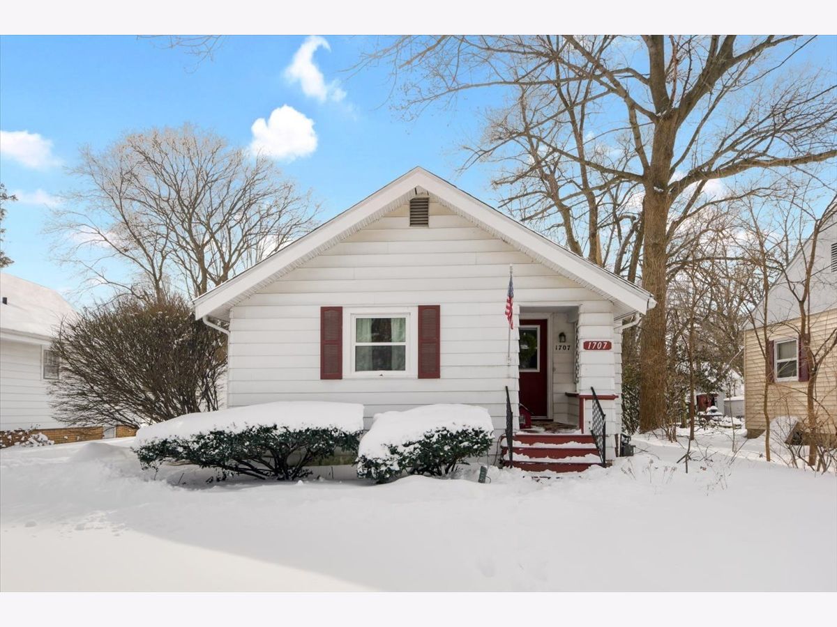 Homes Sold Burwash Hopkins Champaign Illinois, 1707 University