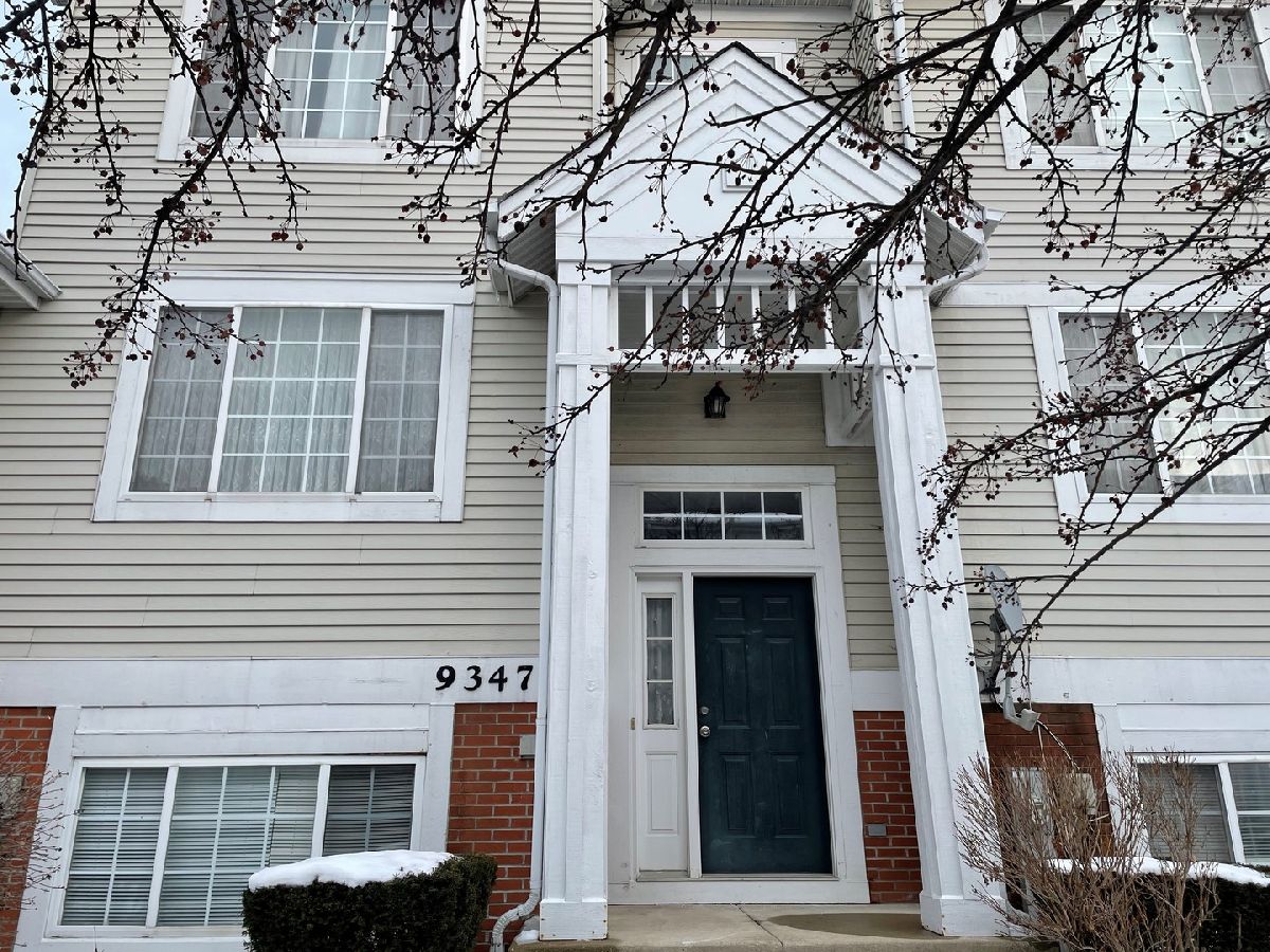 Townhomes Rented Capri Des Plaines Illinois, 9347 Harrison