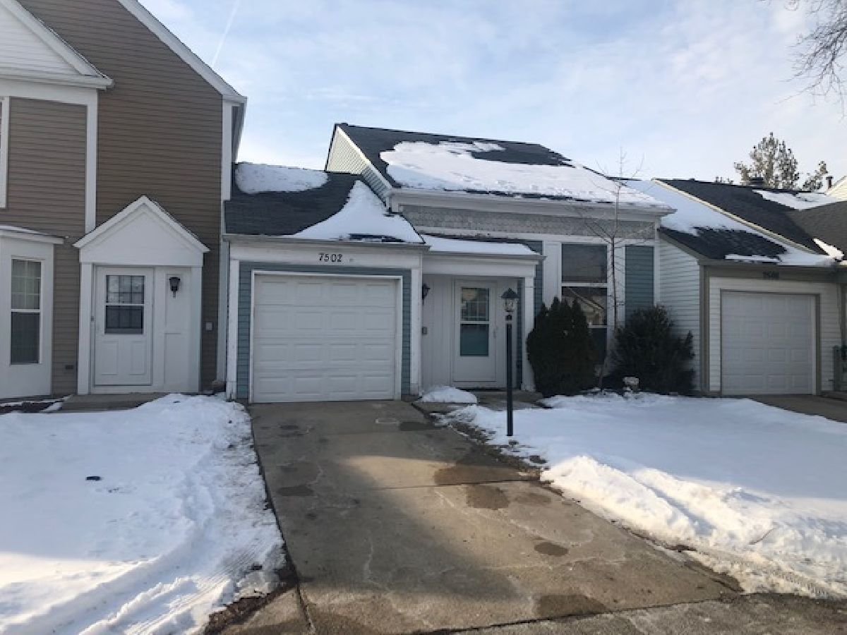 Townhomes Sold Hartford Square Hanover Park Illinois, 7502 Harrison