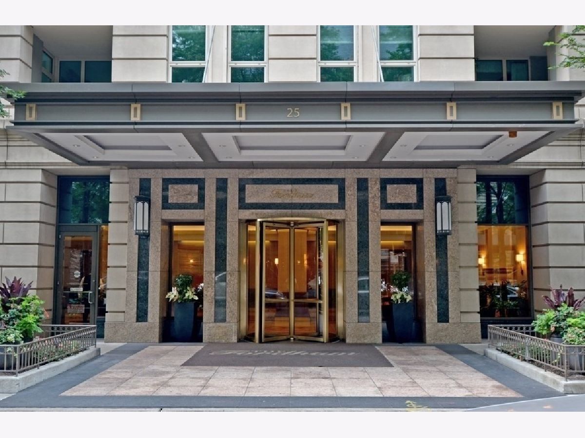 Condos & Townhomes Sold Fordham Chicago Illinois, 25 Superior