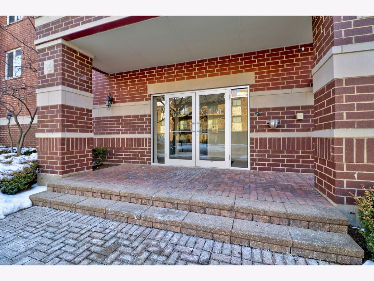 Condominiums Sold River Mill Des Plaines Illinois, 1675 Mill