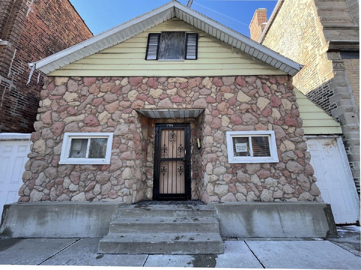 Condominiums & Homes Sold East Pilsen Chicago Illinois, 1704 Paulina