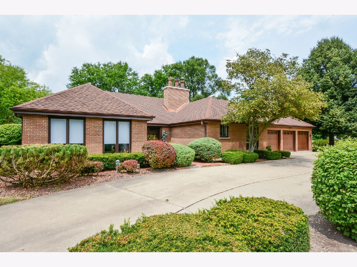 Homes Rented Country Club Estates Long Grove Illinois, 2320 Coach