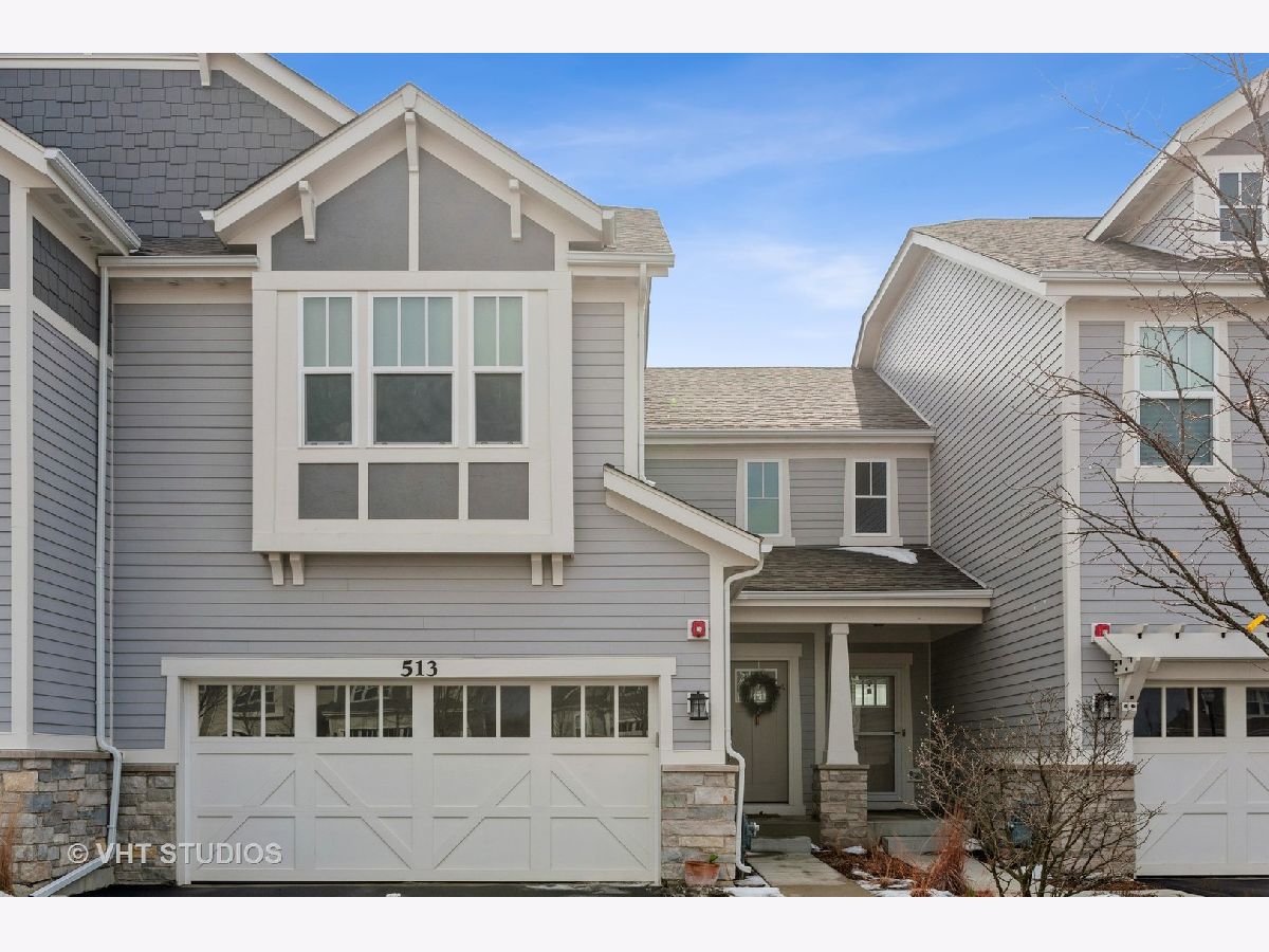 Condos & Townhomes Sold Brentwood Barrington Illinois, 513 Peterson