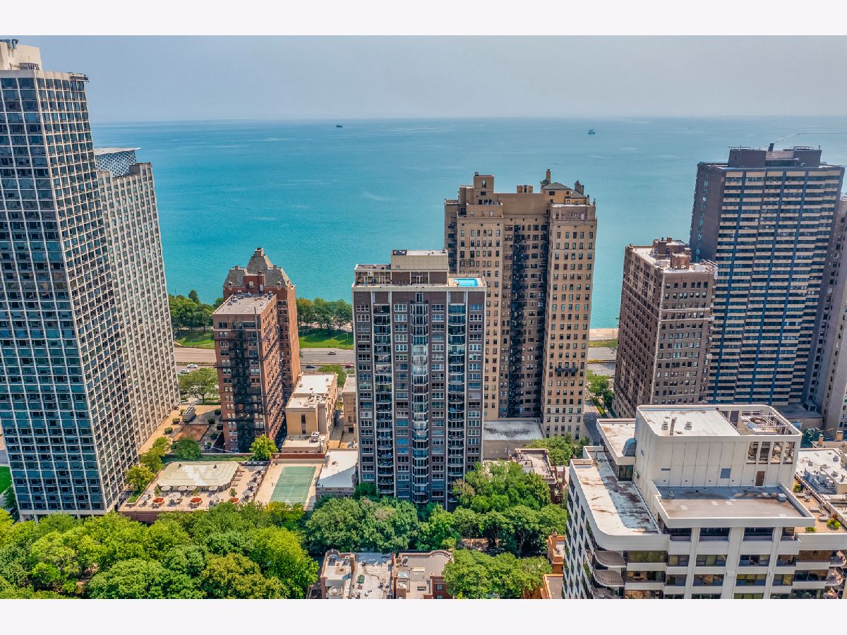 Condominiums Sold Park Astor Chicago Illinois, 1515 Astor