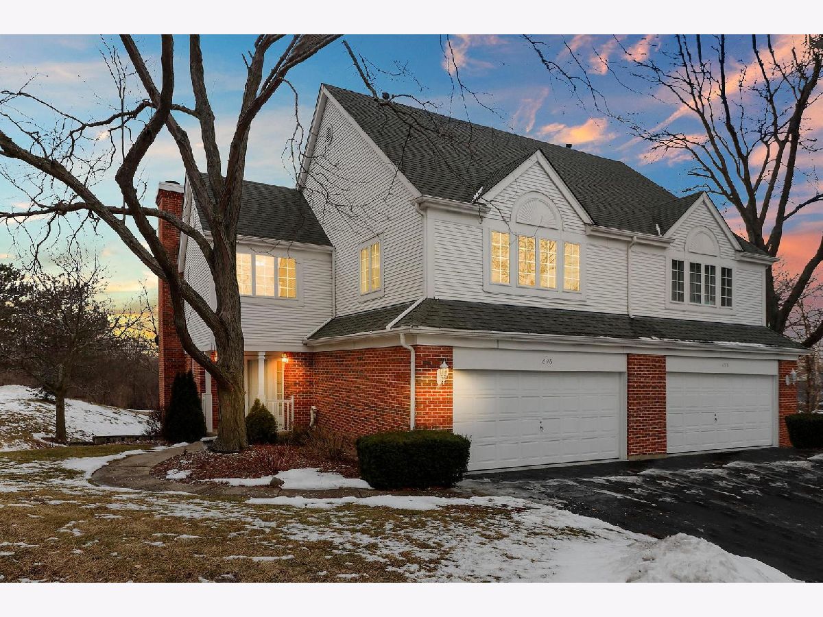 Townhomes & Homes Sold Waterford Commons Lindenhurst Illinois, 696 Monroe