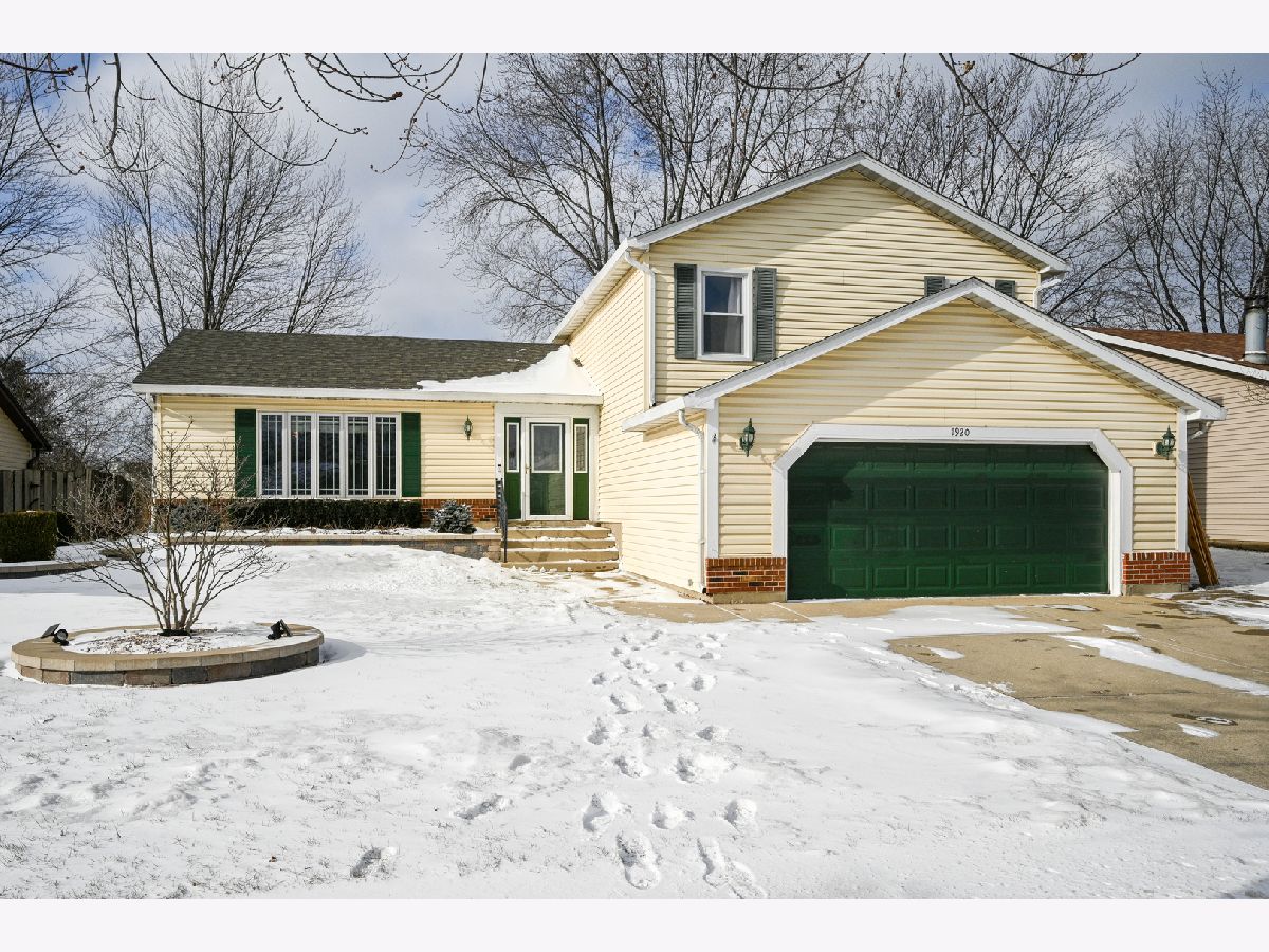 Homes & Townhomes Rented Westlake Glendale Heights Illinois, 1920 Flagstaff