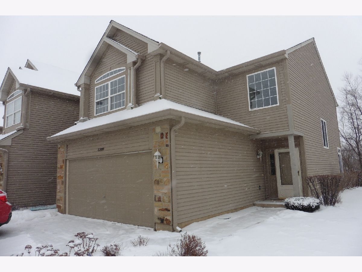 Townhomes Sold Sierra Woods Carpentersville Illinois, 8308 Sierra Woods