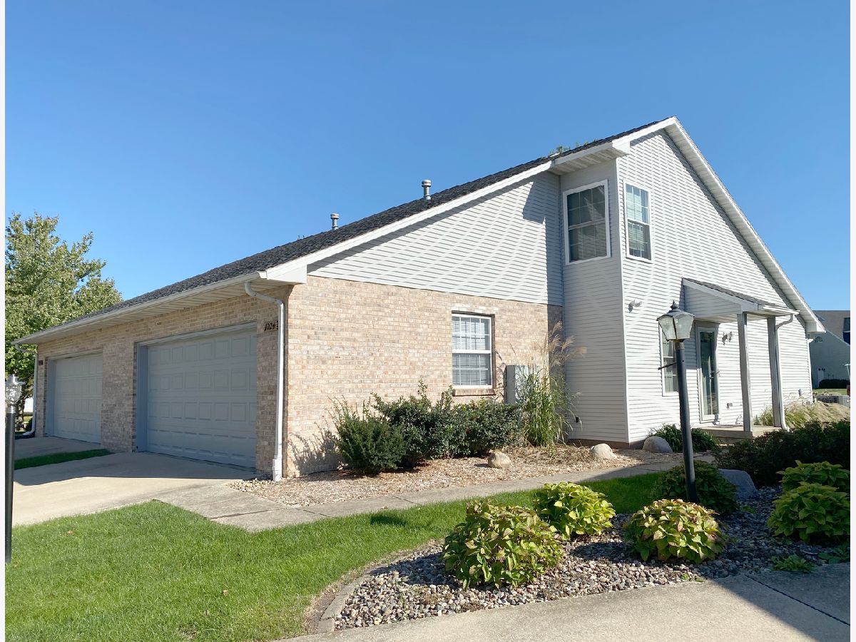 Arbor Meadows Savoy IL, Homes & Condos & Townhomes For Sale & For Rent