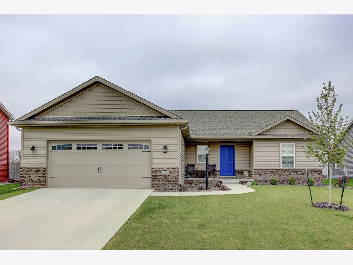 Homes & Condos & Townhomes Sold Prairie Crossing Mahomet Illinois, 2004 Rylan