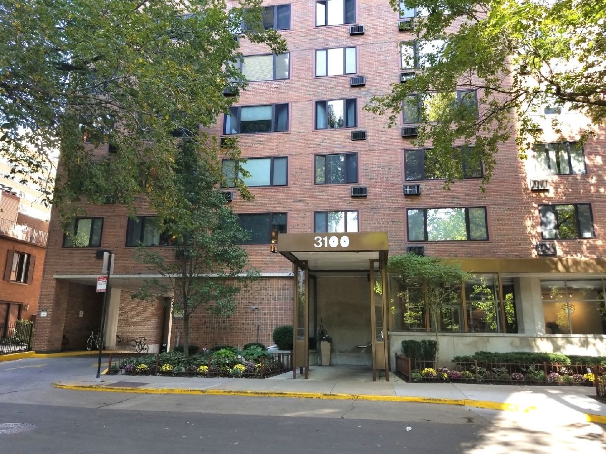 Condominiums Sold Darien Condominium Chicago Illinois, 3100 Lake Shore