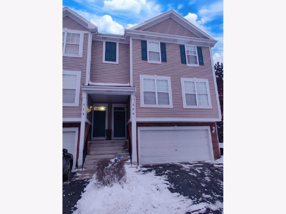  Sold Aurora Illinois, 576 Declaration