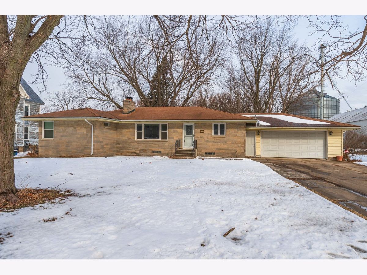  Sold Saunemin Illinois, 52 North